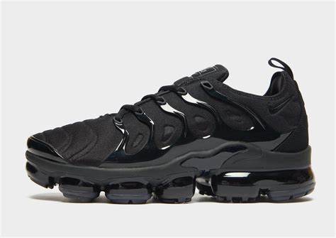 vapormax plus shoes